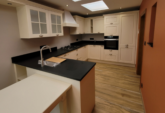 Travaux pr&eacute;paration cuisine Tournai